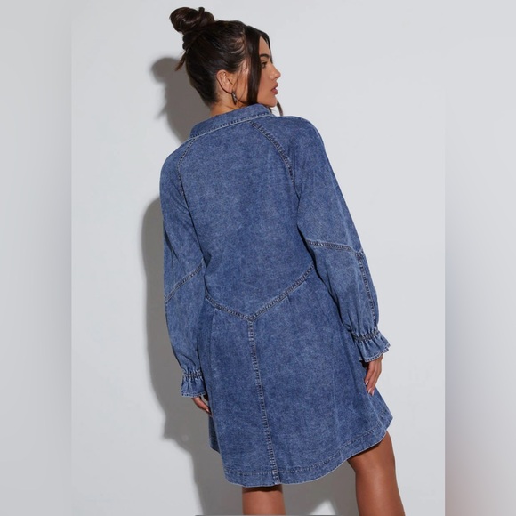 NWT! Fate Chambray Jean Dress / Size S - Picture 2 of 8